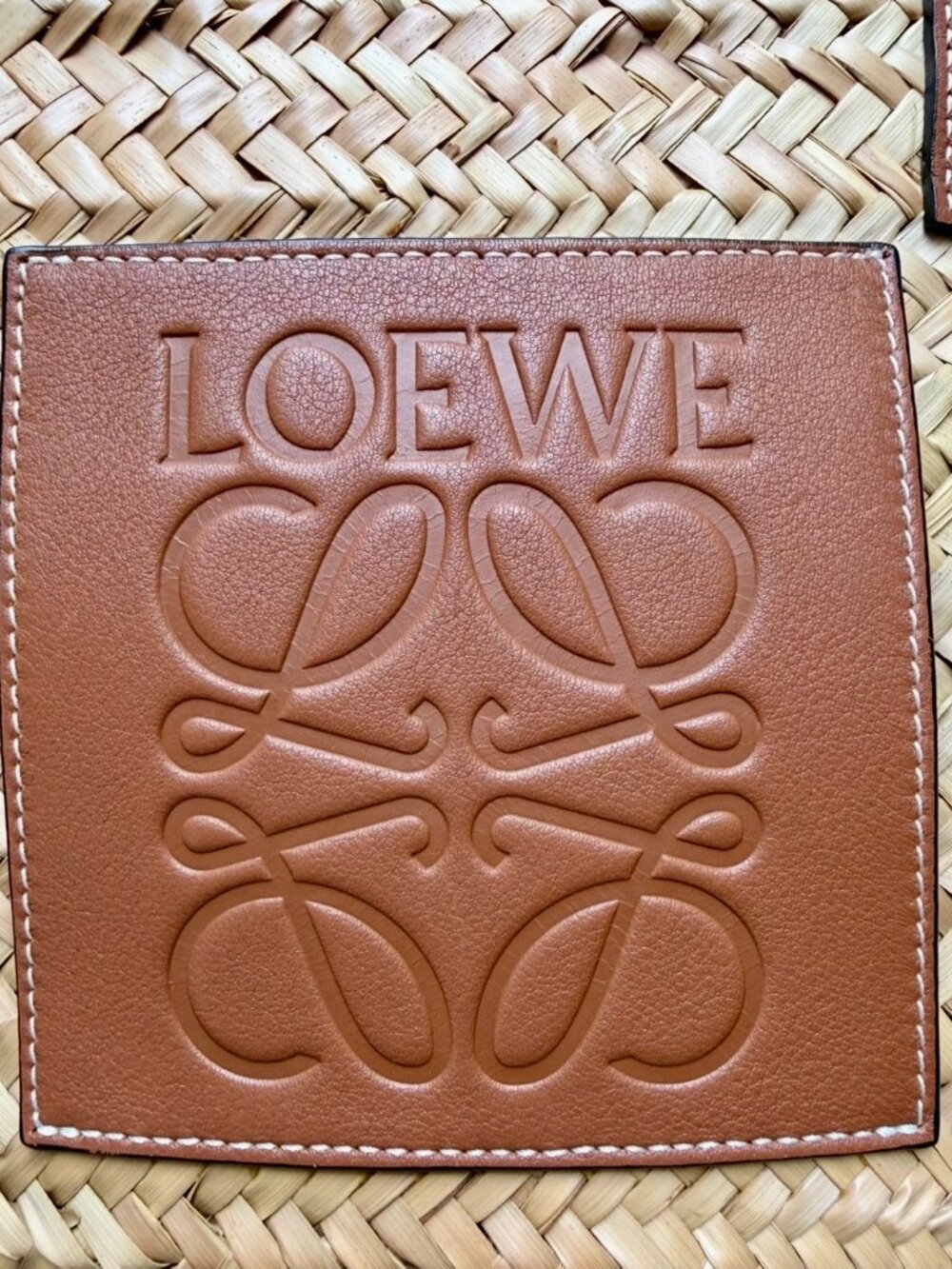 Loewe Anagram Large Palm Leaf Basket Handbag - Picture 7 of 10